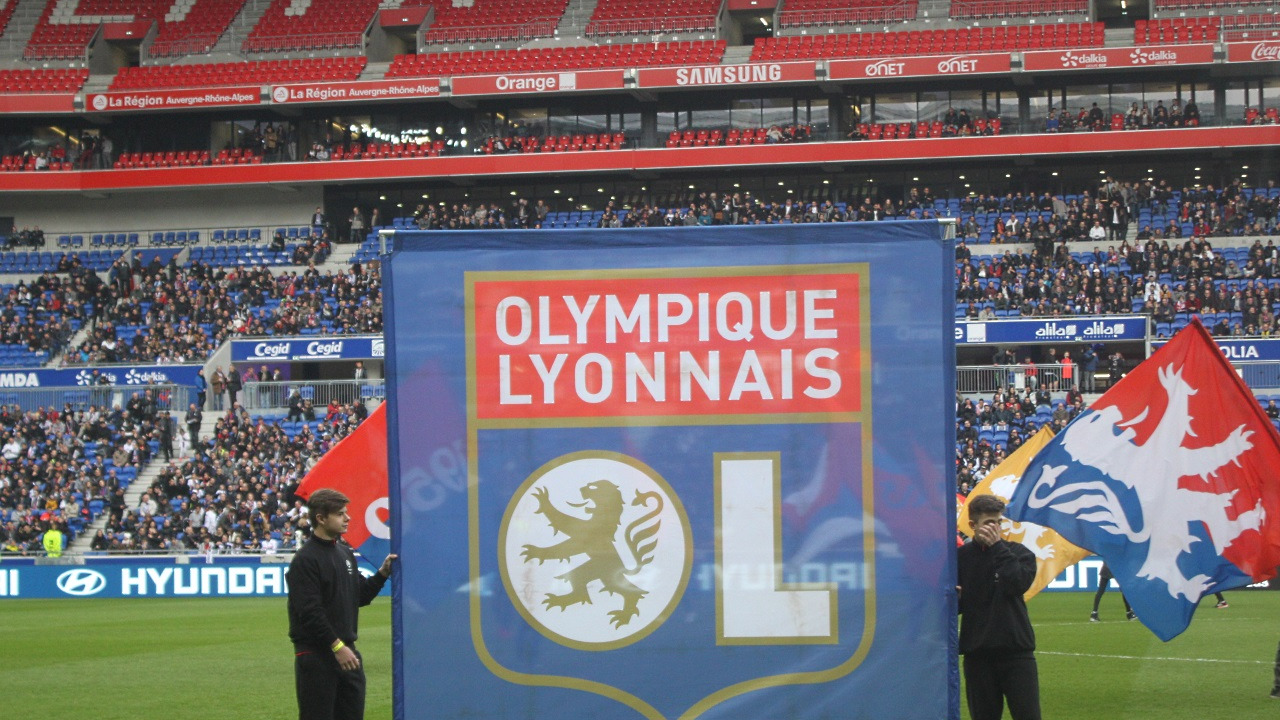 Lyon, a test city for the return of supporters to the stadiums?  The minister left “with a file under her arm”