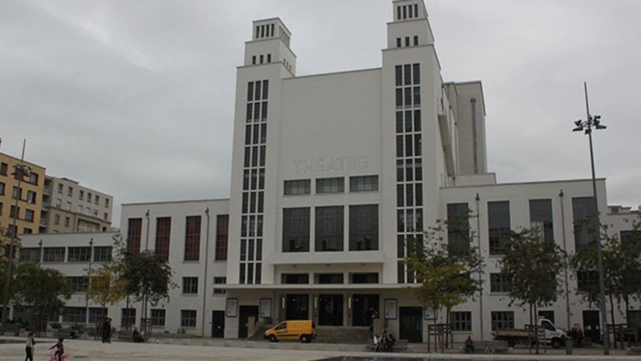 the NPT occupied in Villeurbanne, a concert given from the balcony