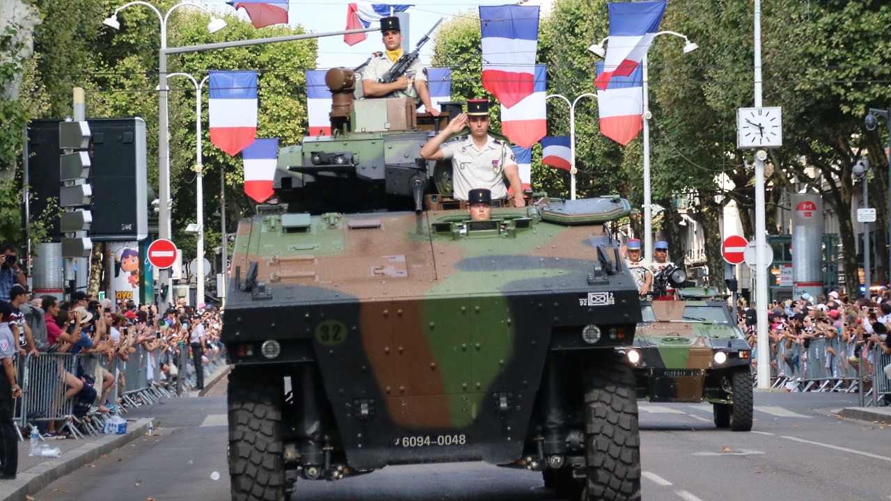 Lyon Un Defile Militaire Sans Vehicule Pour Le 14 Juillet