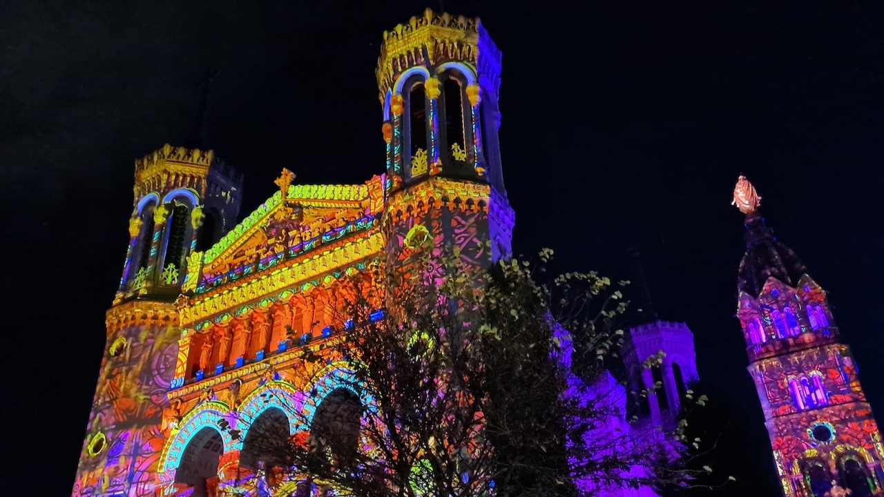 Fête des lumières à Lyon : Un nouveau spectacle sons et lumière sur la  basilique de Fourvière