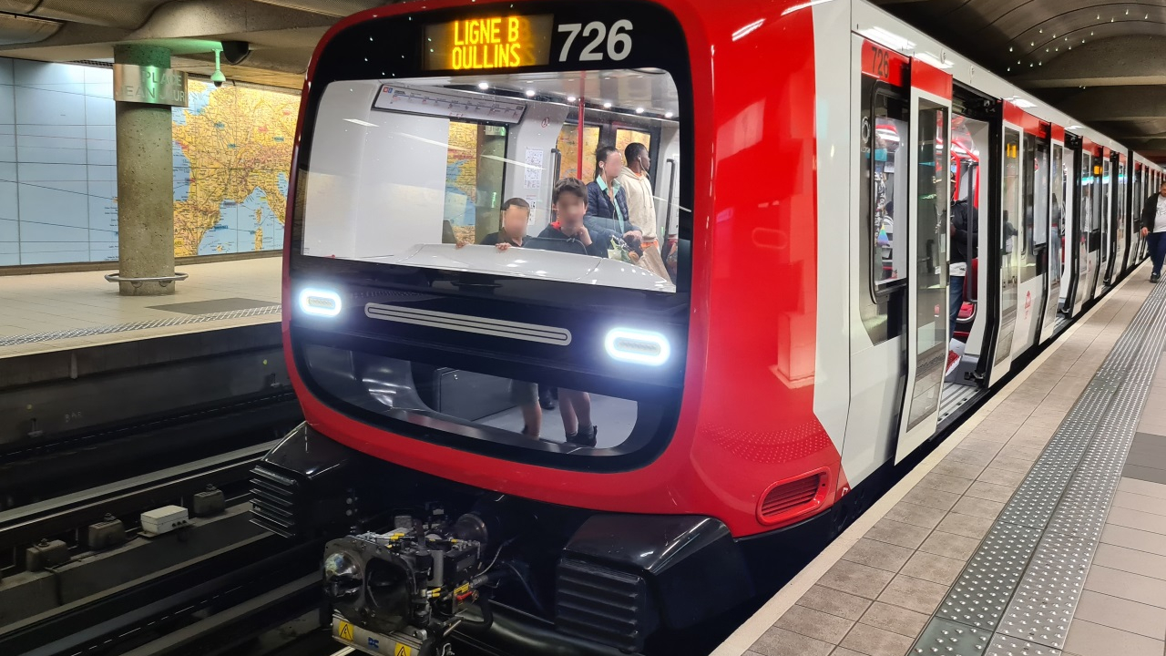 Lyon : Reprise Du Trafic Sur La Ligne B Du Métro Après Un Nouveau ...