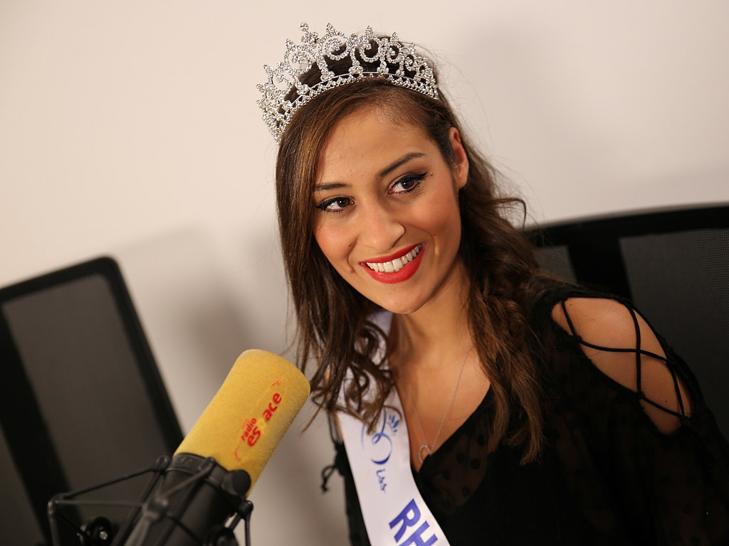 L'INVITÉE DU MATIN / À ÉCOUTER. Dalida Benaoudia remet son écharpe de Miss  Rhône-Alpes aujourd'hui à Montélimar