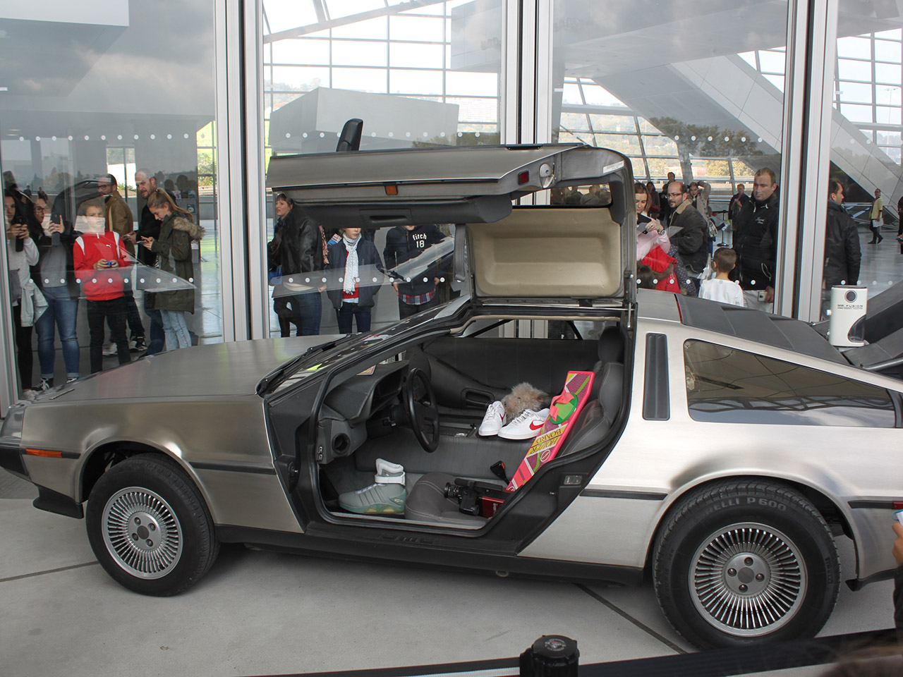 Retour vers le Futur 2: le salon automobile improbable !