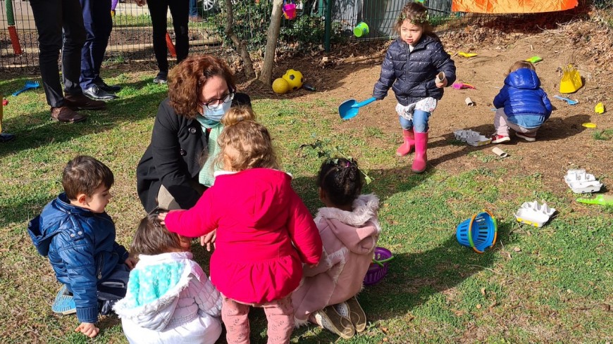 Bientot Des Potagers Et Des Poulaillers Dans Les Creches De Lyon