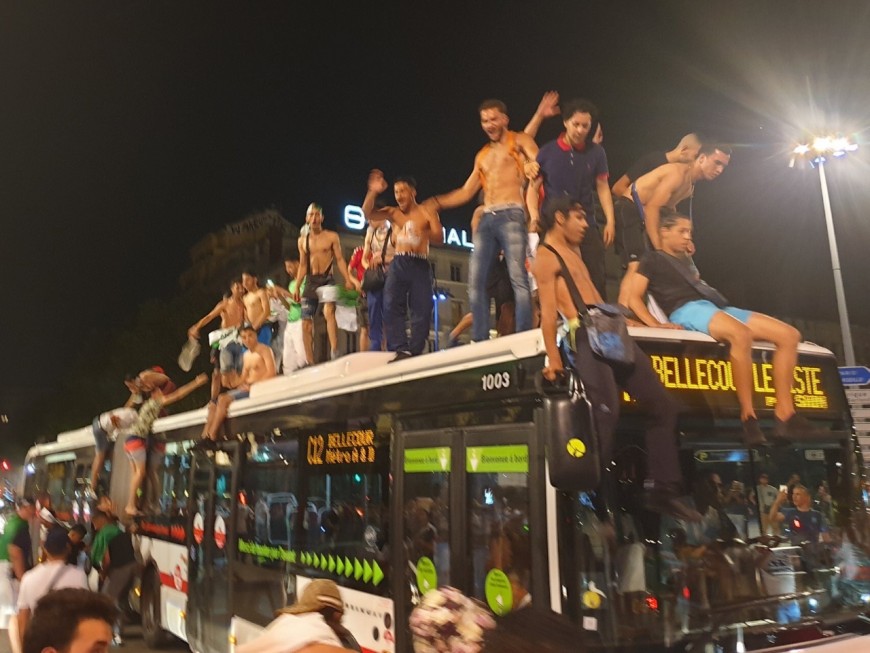 Matchs De L Algerie Et De La Tunisie Les Policiers Mobilises A Lyon